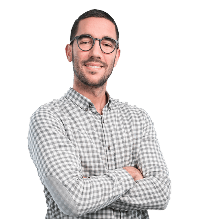 medium-shot-smiley-guy-with-crossed-arms-1 (1)